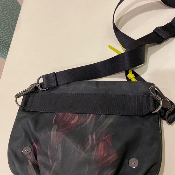 Lulu lemon back pack with matching purse main image 6